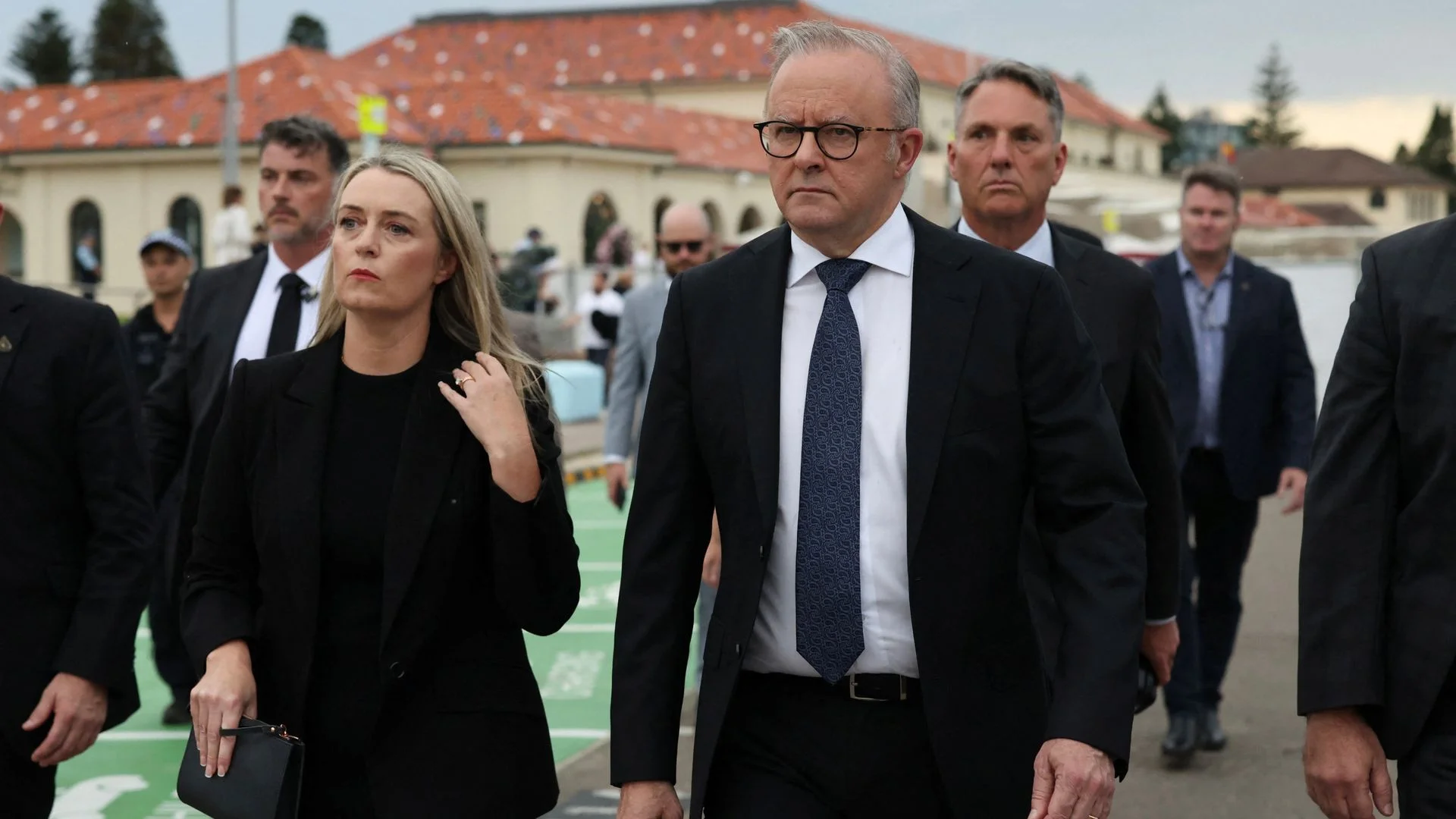 Australia launches intelligence review - as Bondi victims honoured in day of reflection
