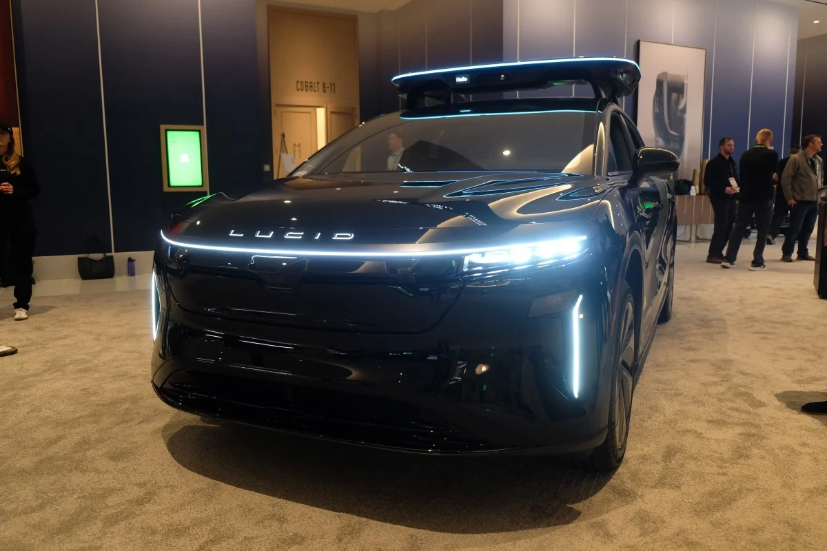This is Uber’s new robotaxi from Lucid and Nuro