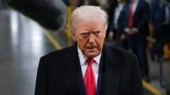 'Appropriate and unambiguous': White House defends Trump over middle-finger gesture at heckler