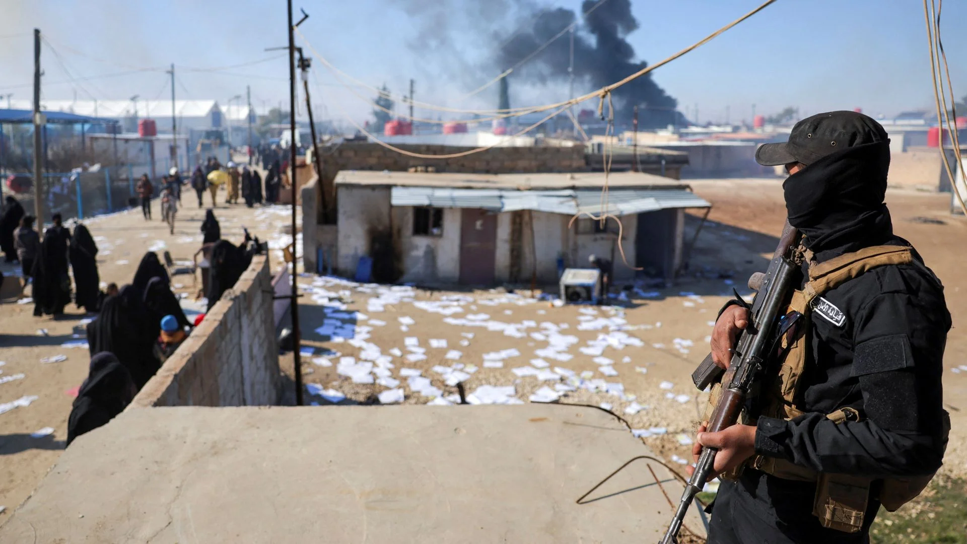 US moves 150 Islamic State prisoners out of Syria with thousands more to follow