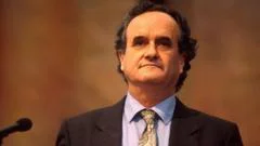 Sir Mark Tully, the BBC's 'voice of India', dies aged 90