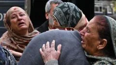 More than 30 killed in blast at Pakistan mosque, officials say