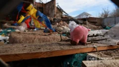 Russian strike kills 3 Ukrainian toddlers and father, with pregnant mother injured