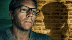 How dark web agent spotted bedroom wall clue to rescue girl from years of harm