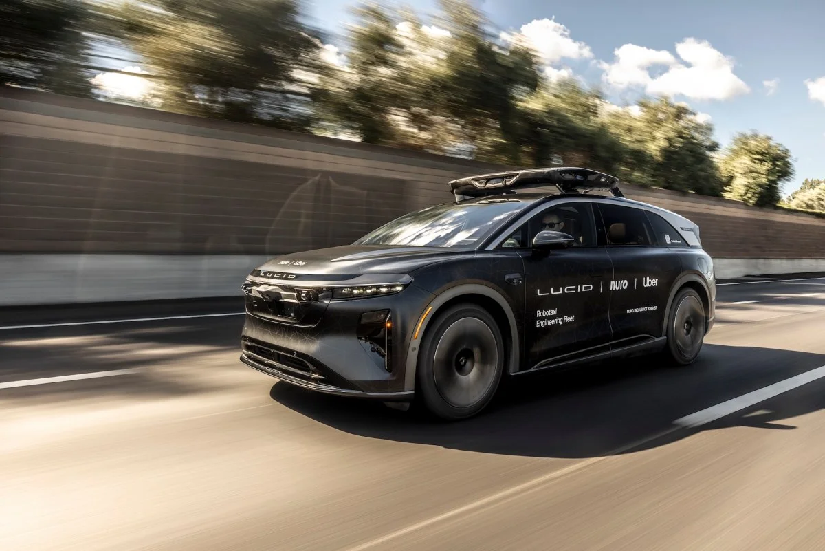 Uber wants to be a Swiss Army Knife for robotaxis