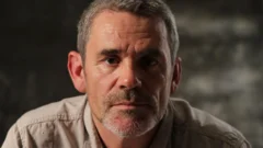 'Wonderful' war photographer Paul Conroy dies