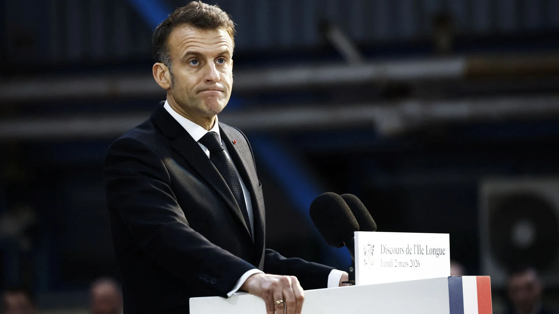 France to increase nuclear arsenal