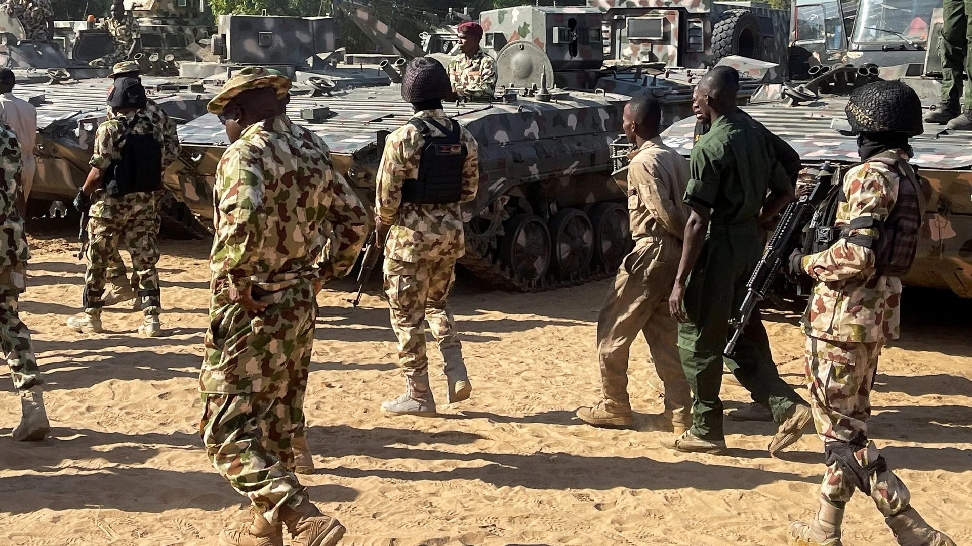 Nigerian soldiers 'kill 45 bandits' in gun battle