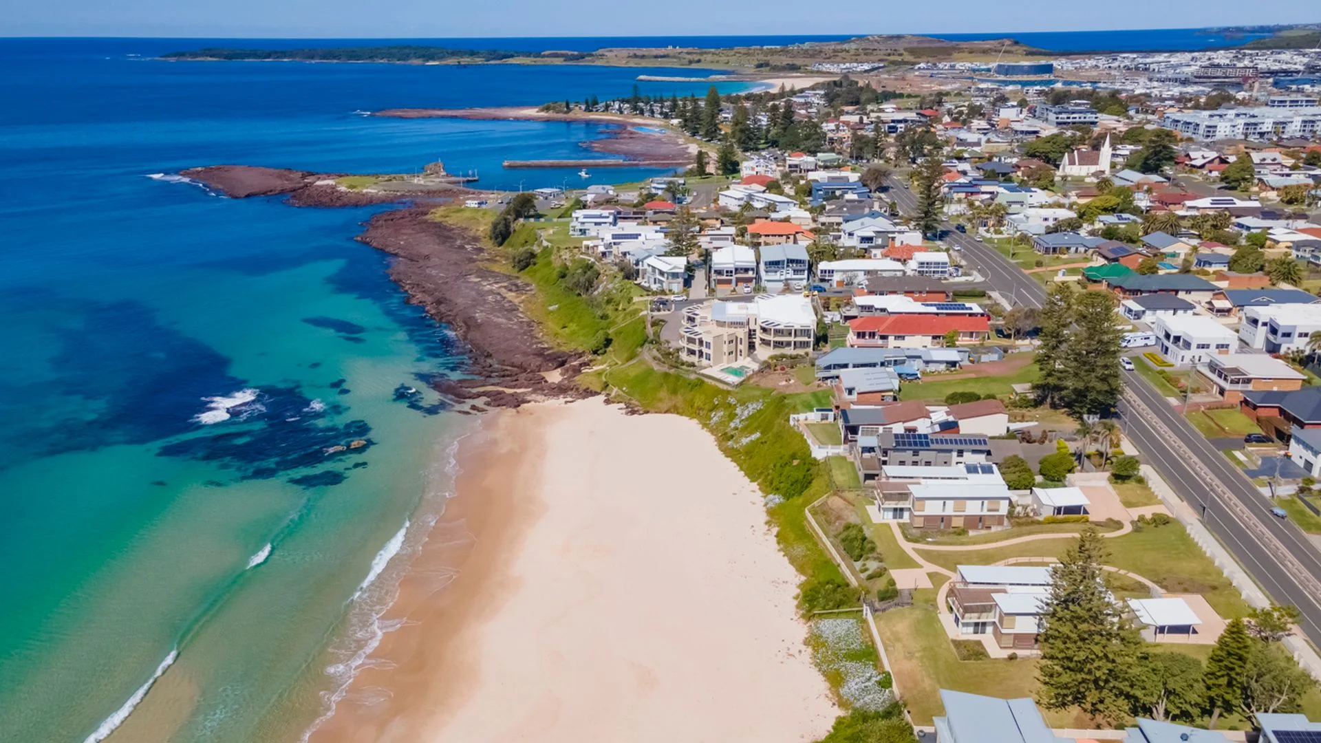 British couple drown at popular Australian beach