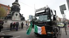 Irish government prepares fuel support deal after blockade pressure