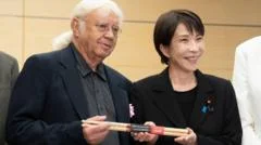 'You are my god', Japan's PM tells British rock band Deep Purple