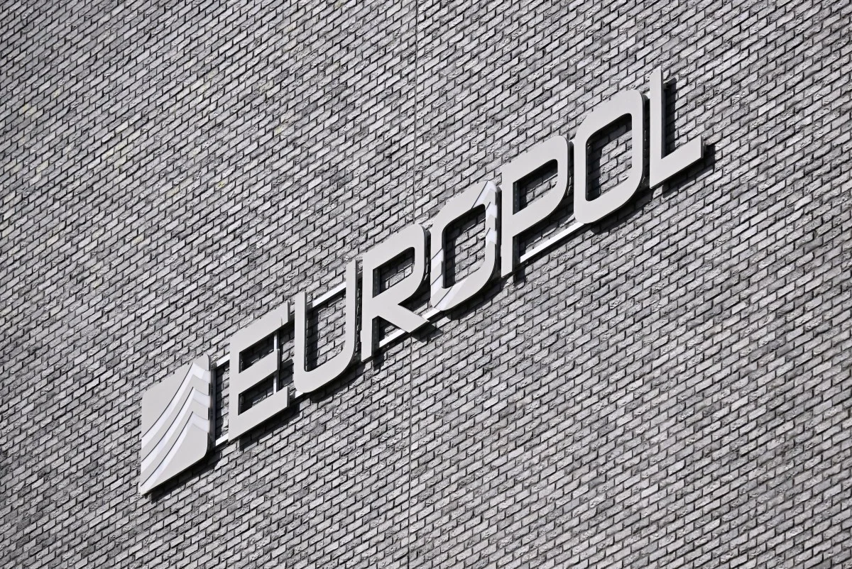 European police email 75,000 people asking them to stop DDoS attacks