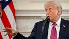 Trump buys time for Iran deal after frantic day of diplomacy