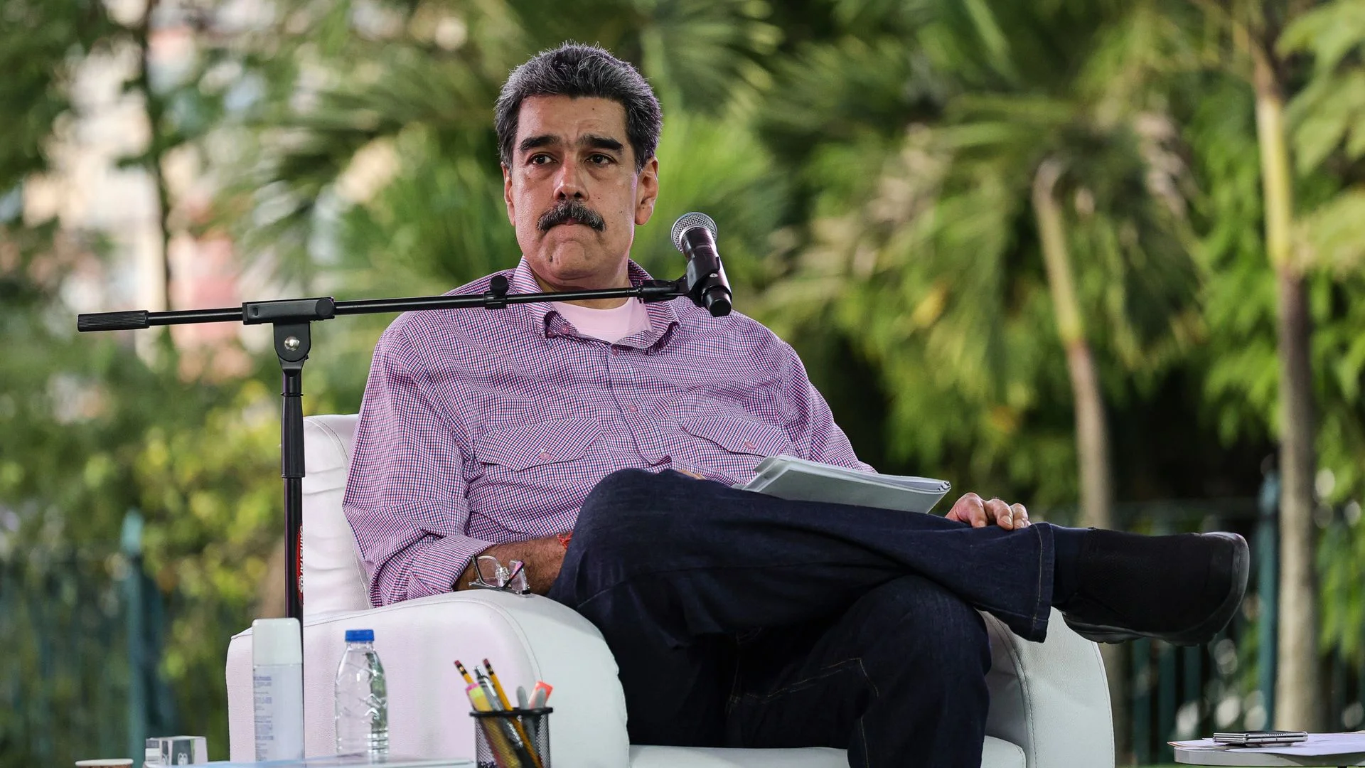 US issues warning to airlines flying over Venezuela amid 'heightened military activity'