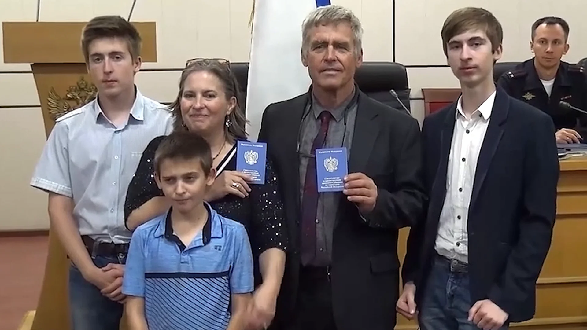 Why 'thousands' of Westerners are applying to live in Russia