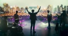 Fame lowers life expectancy for musicians, study finds