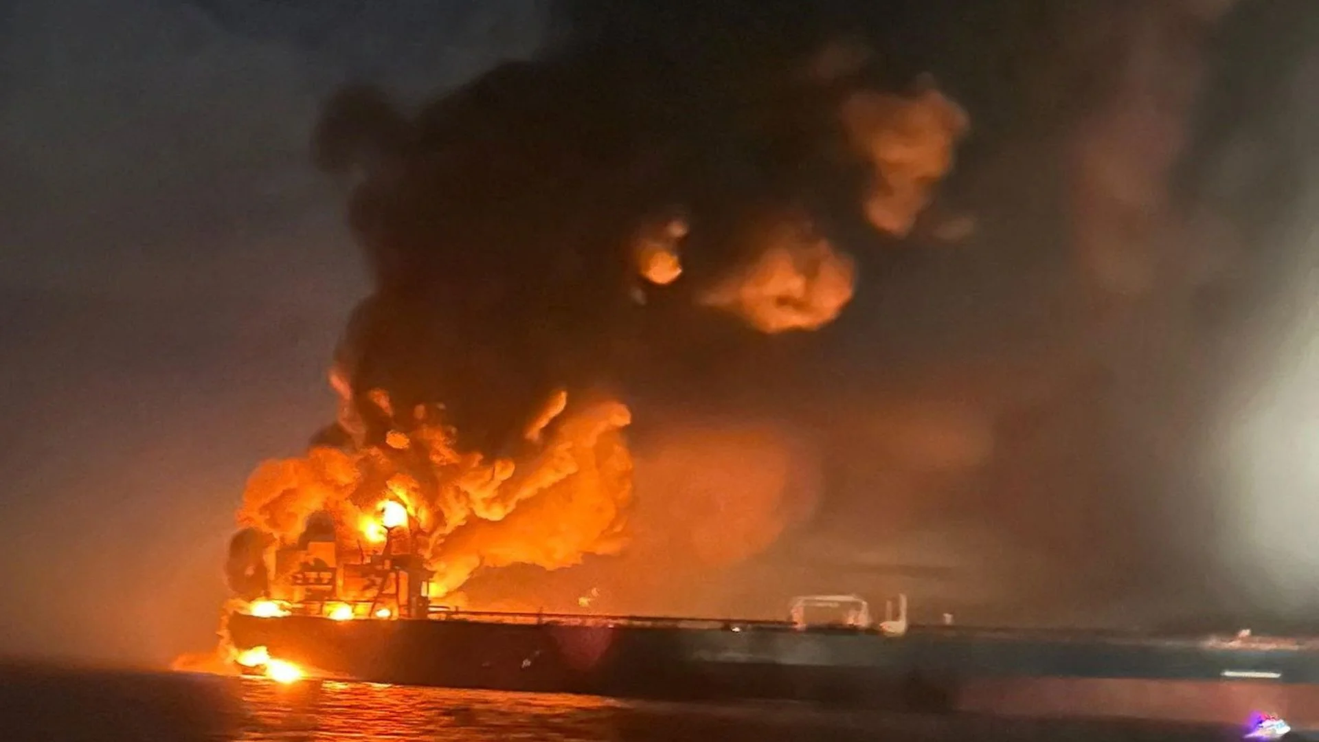 Ukrainian officials head to US for talks - as Russian tankers hit by 'Sea Baby' drones