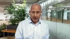 Steve Rosenberg: Putin showing no signs of compromise