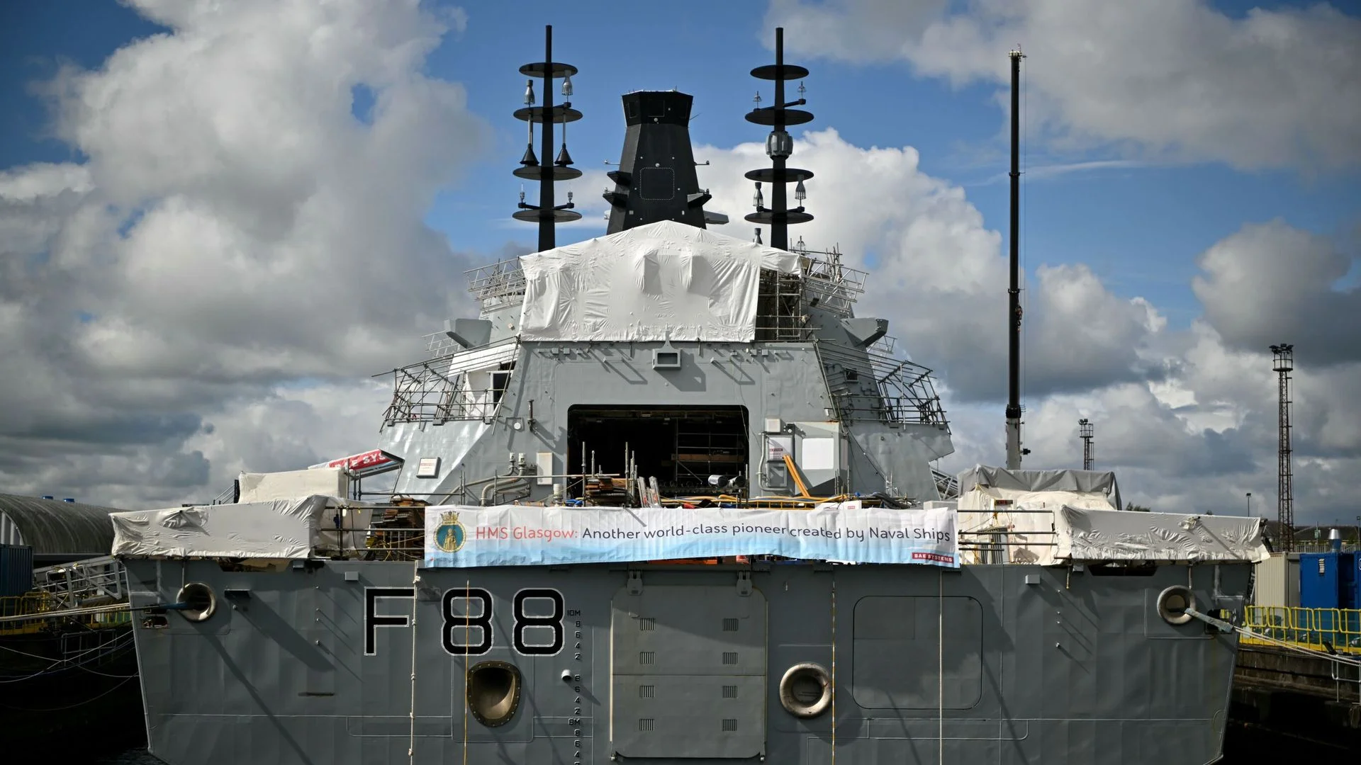 Submarine hunting pact signed by UK amid Russian threat