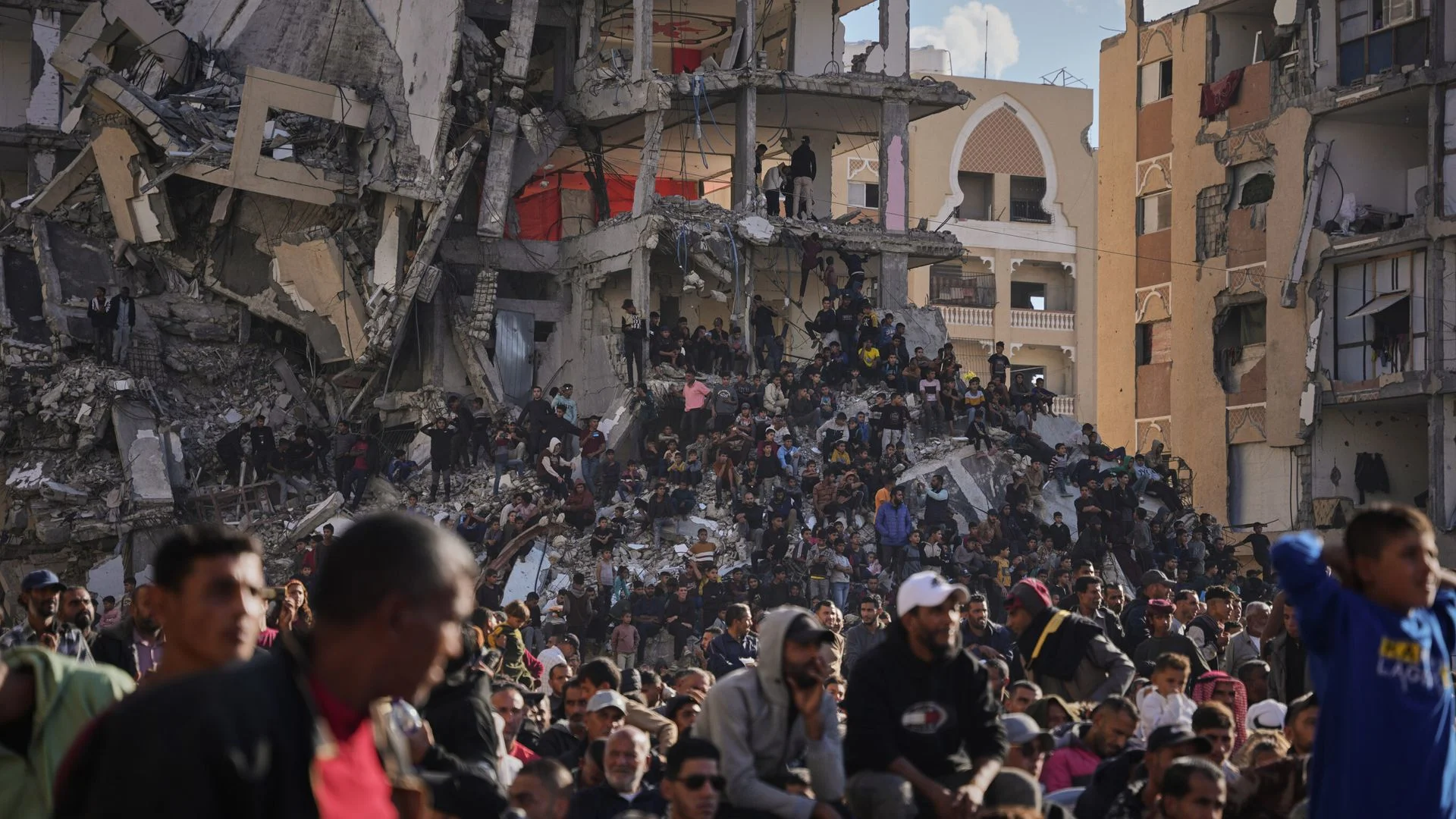 Gaza longs for normality, but quasi-anarchy reigns and Hamas is once again exerting control