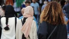 Iran arrests marathon organisers over women not wearing hijab