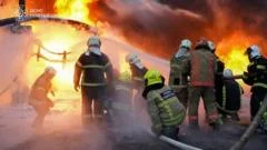 Ukrainian city hit by 'massive' strike as peace talks in US conclude