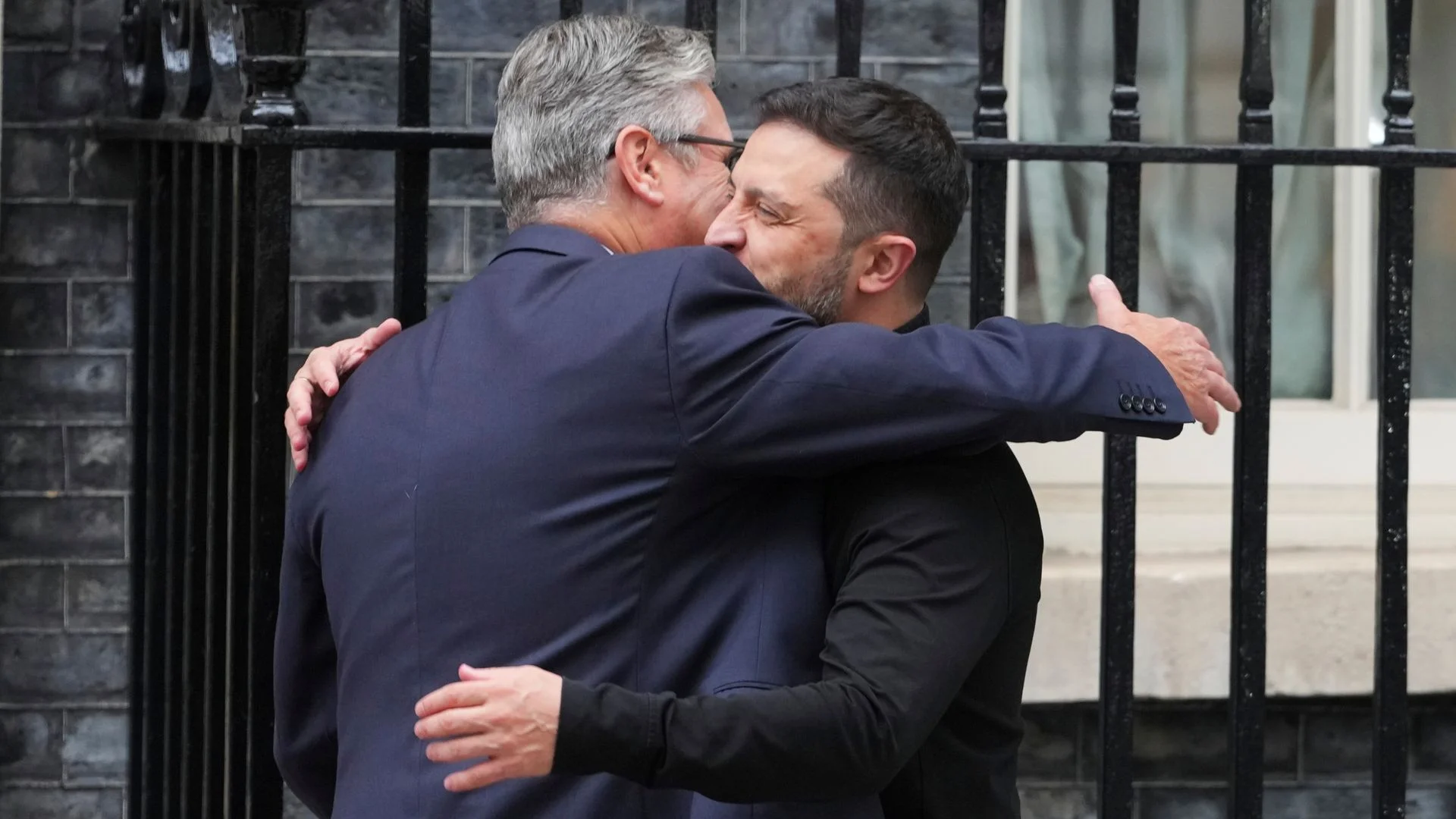 Zelenskyy needs more than warm words in crucial UK visit to discuss war