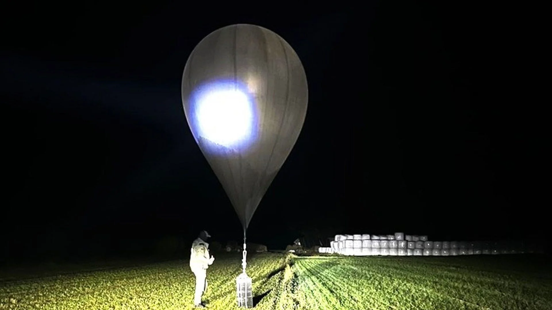 Lithuania declares state of emergency over Belarus balloons