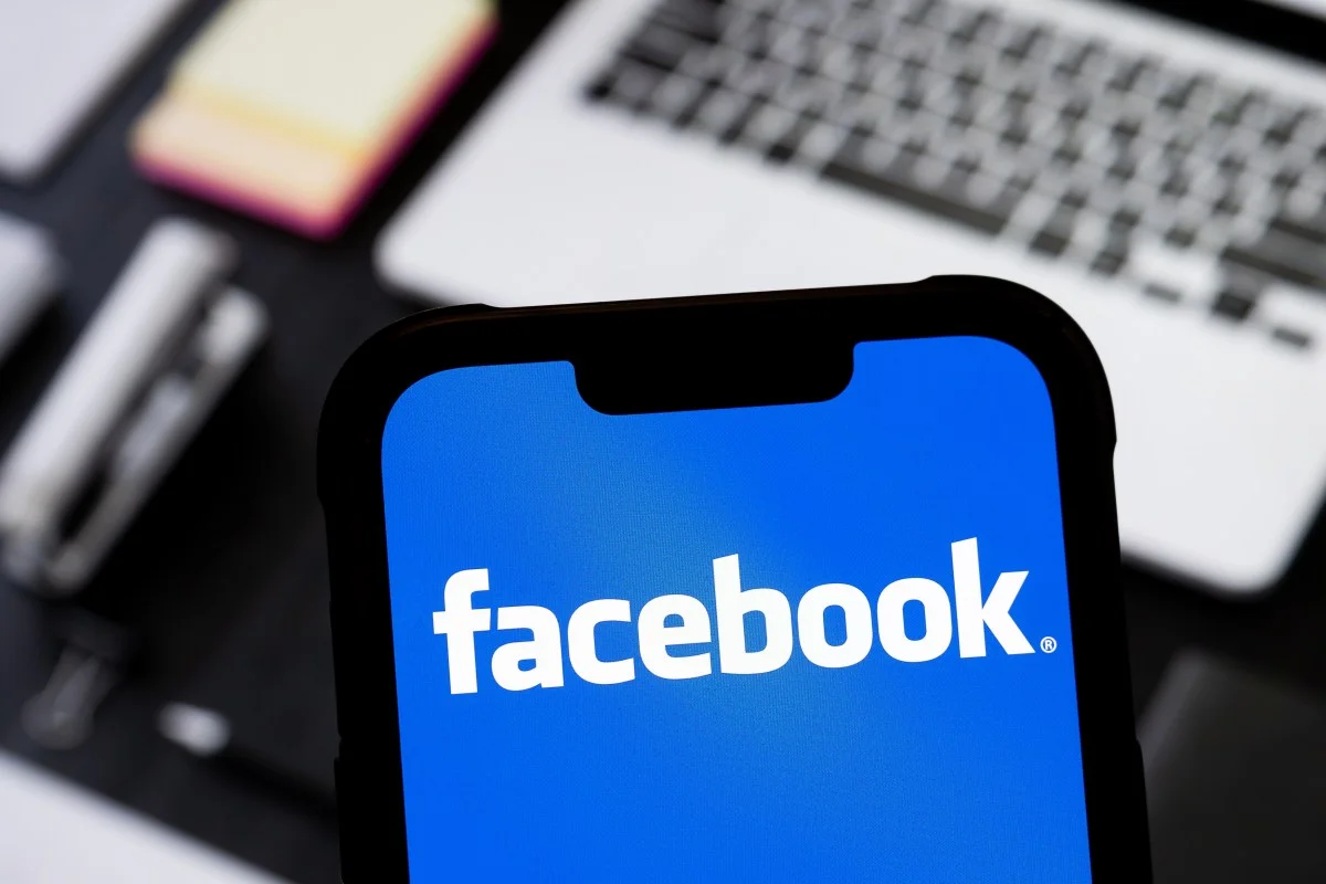 Facebook redesign focuses on friends, photos, Marketplace, and more