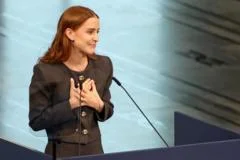 Nobel Peace Prize winner's daughter accepts award on her behalf