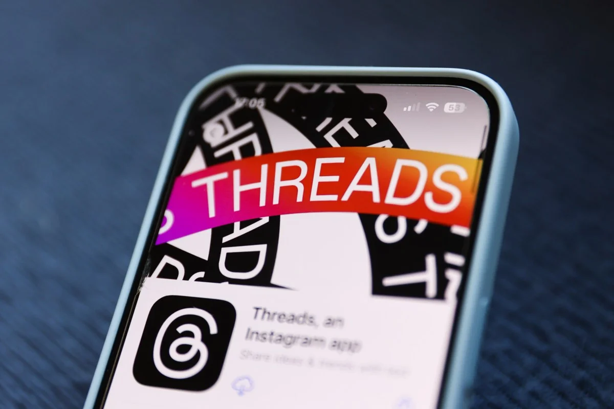 Threads adds new communities, tests badges for highly engaged members